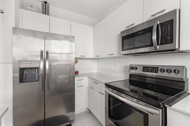 12150 NW 23rd Ct, Miami, FL 33167