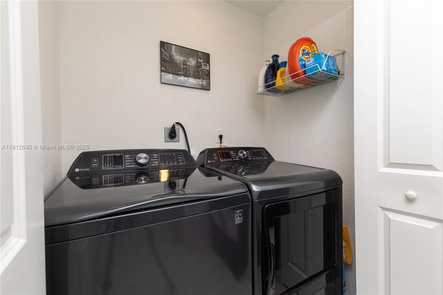 12150 NW 23rd Ct, Miami, FL 33167