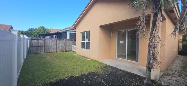 2110 NE 37TH Road, Homestead, FL 33033