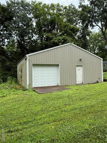 300 E 11th Street, Salem, MO 65560