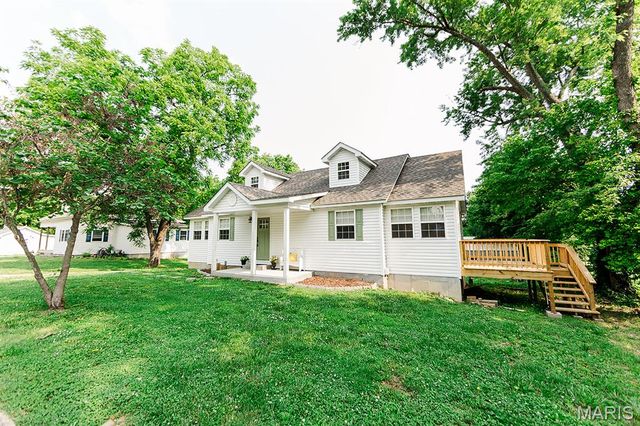 300 E 11th Street, Salem, MO 65560