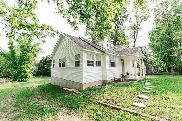 300 E 11th Street, Salem, MO 65560