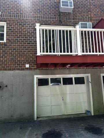 49 Oakridge Drive, Londonderry, NH 03053
