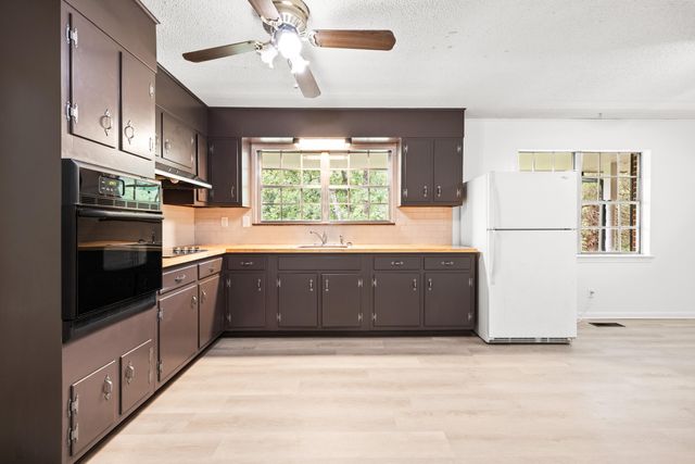 5037 Montcrest Drive, Chattanooga, TN 37416