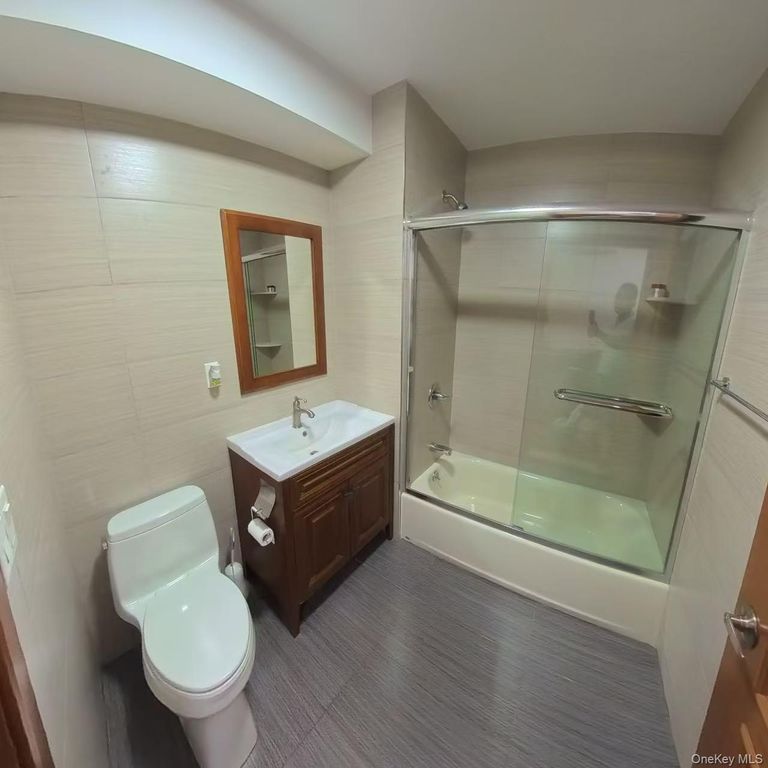 144-69 Barclay Avenue 3C, Flushing, NY 11355 — photo 4