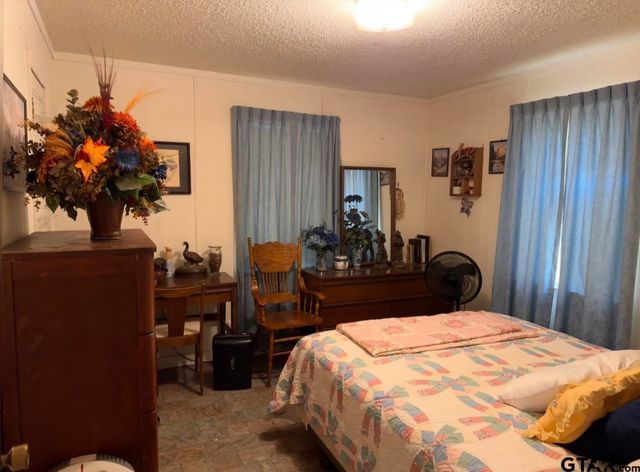 514 County Road 1475, Mt Pleasant, TX 75455