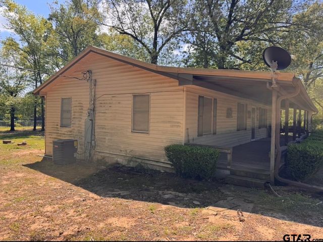 514 County Road 1475, Mt Pleasant, TX 75455