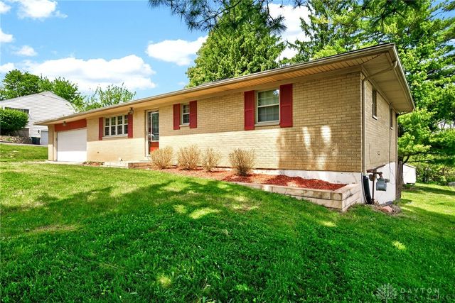 3598 Roselawn Drive, Beavercreek, OH 45430