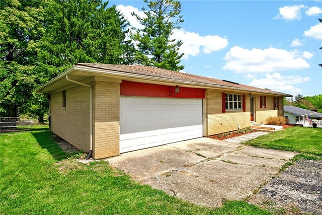 3598 Roselawn Drive, Beavercreek, OH 45430