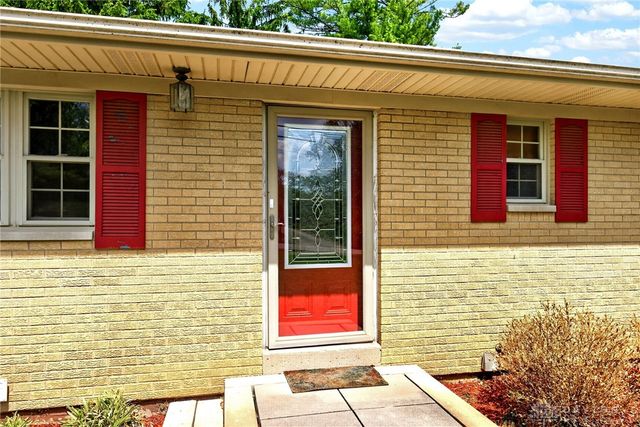 3598 Roselawn Drive, Beavercreek, OH 45430