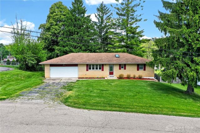 3598 Roselawn Drive, Beavercreek, OH 45430