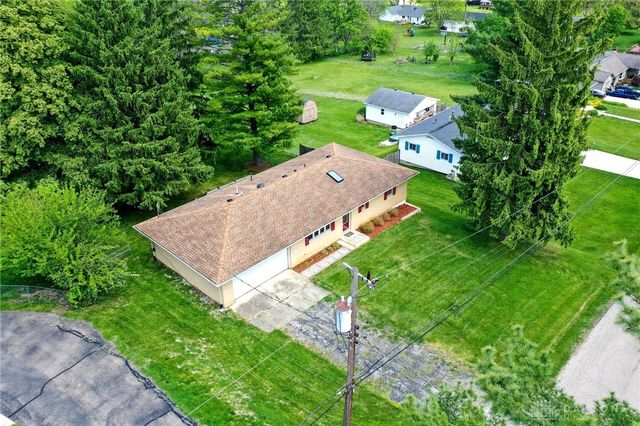 3598 Roselawn Drive, Beavercreek, OH 45430