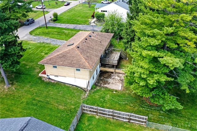 3598 Roselawn Drive, Beavercreek, OH 45430