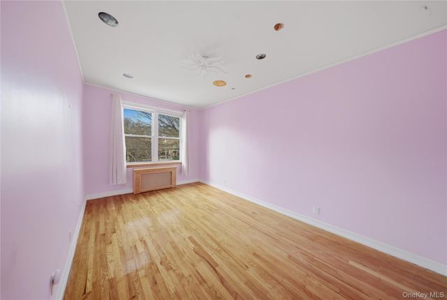 7285 YELLOWSTONE BLVD, Forest Hills, NY 11375