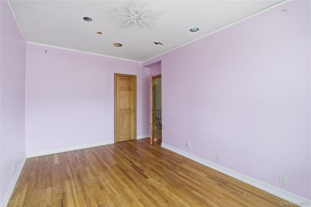 7285 YELLOWSTONE BLVD, Forest Hills, NY 11375