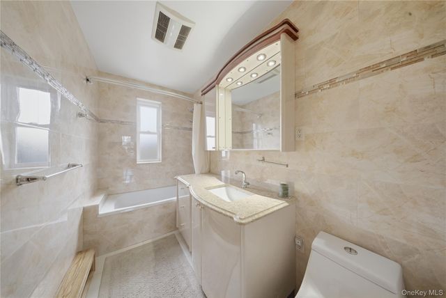 7285 YELLOWSTONE BLVD, Forest Hills, NY 11375