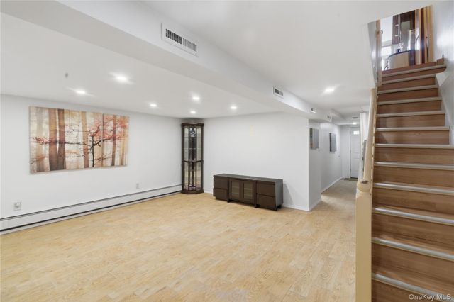 7285 YELLOWSTONE BLVD, Forest Hills, NY 11375