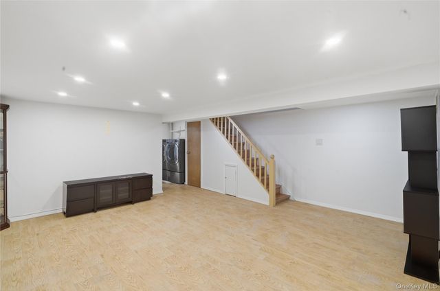 7285 YELLOWSTONE BLVD, Forest Hills, NY 11375