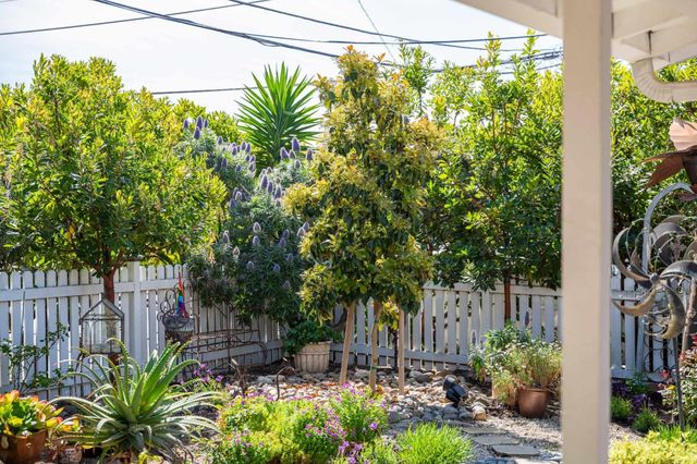 1 Serrano Way, Del Rey Oaks, CA 93940