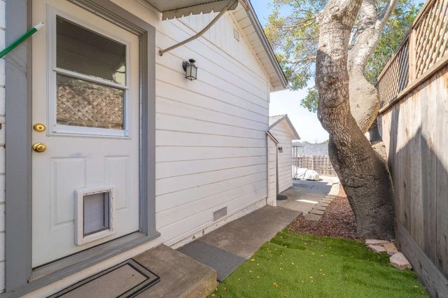 1 Serrano Way, Del Rey Oaks, CA 93940