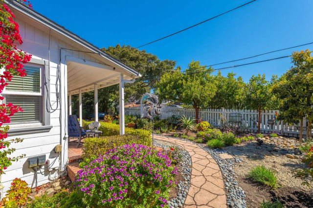 1 Serrano Way, Del Rey Oaks, CA 93940