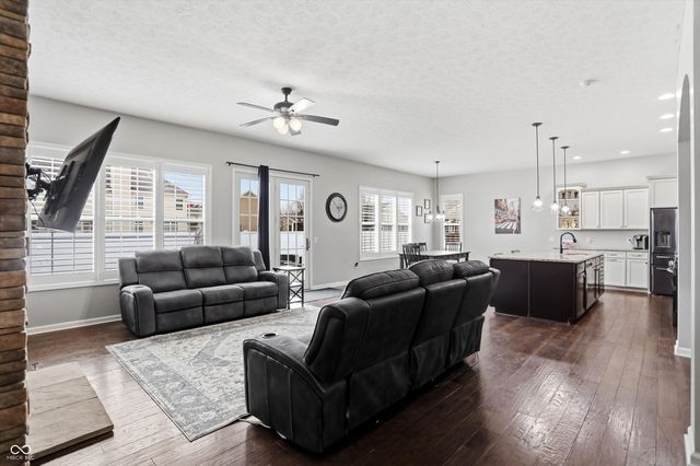 13668 Blooming Orchard Drive, Fishers, IN 46038