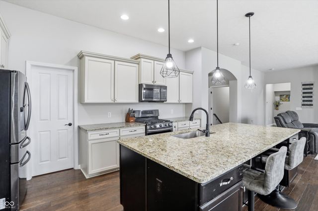 13668 Blooming Orchard Drive, Fishers, IN 46038