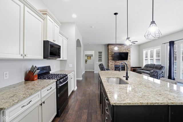 13668 Blooming Orchard Drive, Fishers, IN 46038