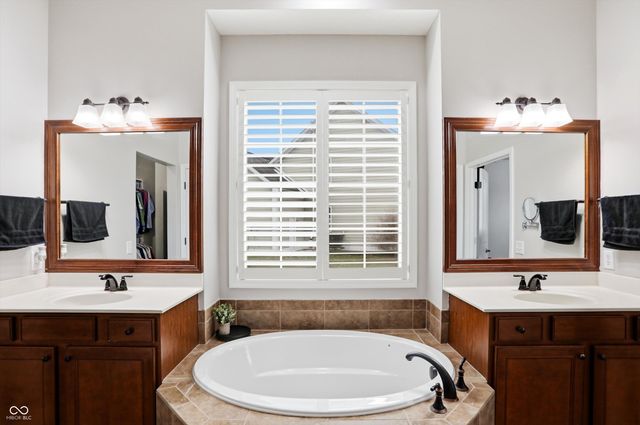 13668 Blooming Orchard Drive, Fishers, IN 46038