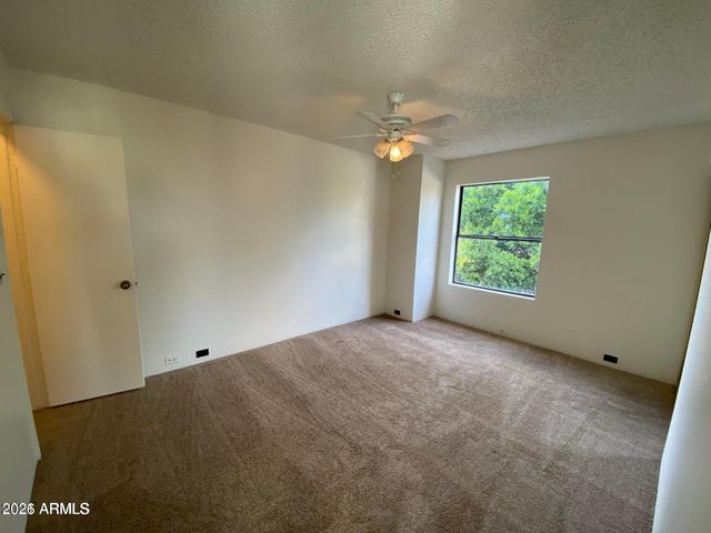 4852 E EUCLID Avenue 1, Phoenix, AZ 85044