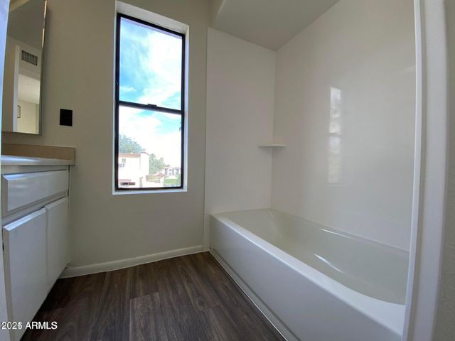 4852 E EUCLID Avenue 1, Phoenix, AZ 85044