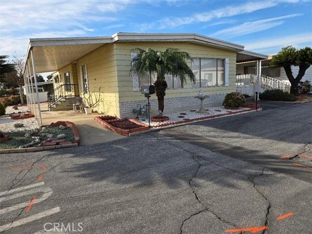 840 E Foothill, Azusa, CA 91702