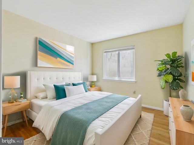 2036 APPLETREE ST, Philadelphia, PA 19103