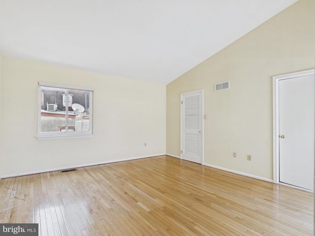 2036 APPLETREE ST, Philadelphia, PA 19103