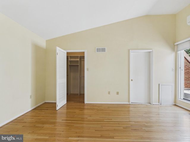 2036 APPLETREE ST, Philadelphia, PA 19103