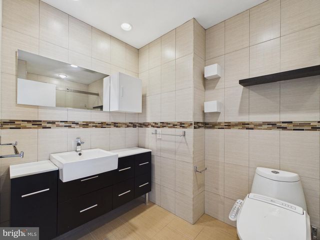 2036 APPLETREE ST, Philadelphia, PA 19103
