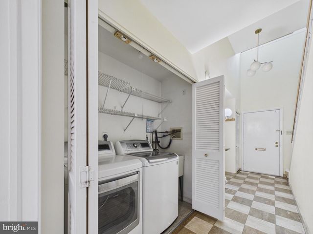 2036 APPLETREE ST, Philadelphia, PA 19103
