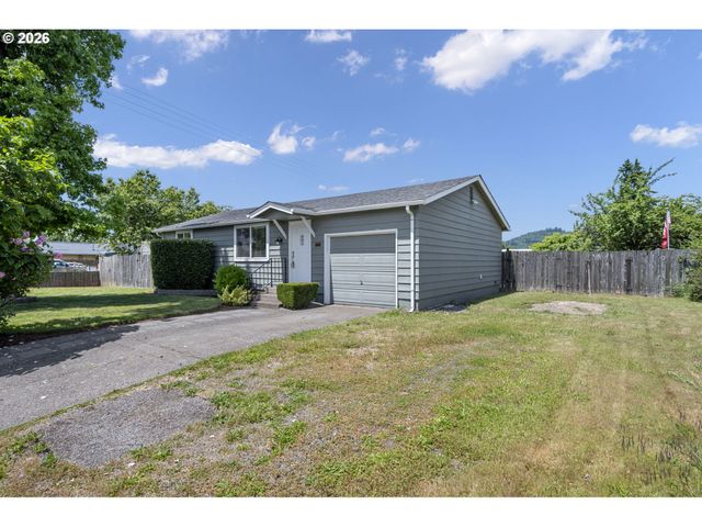 622 51ST St, Springfield, OR 97478