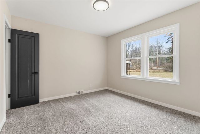 15769 Mercury Drive, Grand Haven, MI 49417