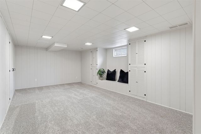 15769 Mercury Drive, Grand Haven, MI 49417