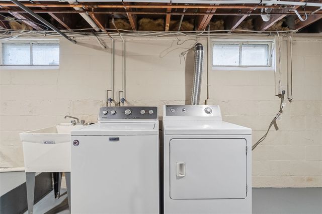 15769 Mercury Drive, Grand Haven, MI 49417