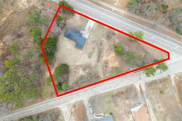 15769 Mercury Drive, Grand Haven, MI 49417