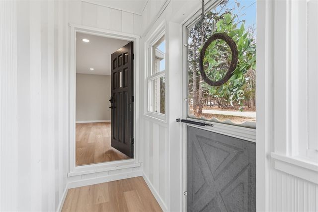 15769 Mercury Drive, Grand Haven, MI 49417