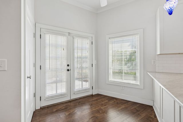 1209 Hawkins St Apt 4, Nashville, TN 37203