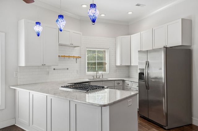 1209 Hawkins St Apt 4, Nashville, TN 37203