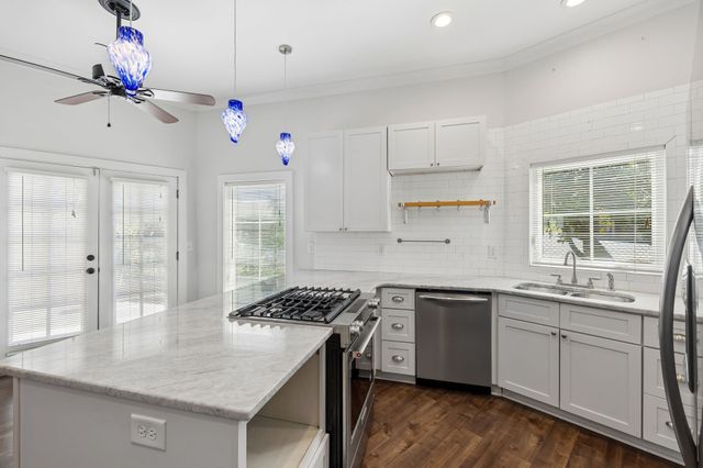 1209 Hawkins St Apt 4, Nashville, TN 37203