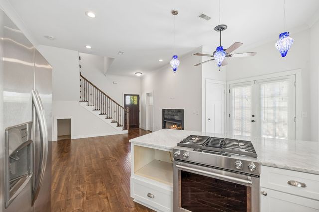 1209 Hawkins St Apt 4, Nashville, TN 37203