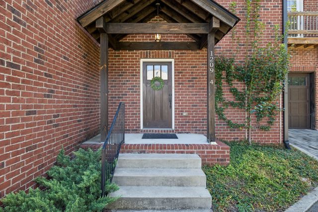 1209 Hawkins St Apt 4, Nashville, TN 37203