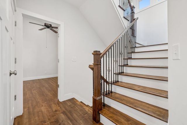 1209 Hawkins St Apt 4, Nashville, TN 37203