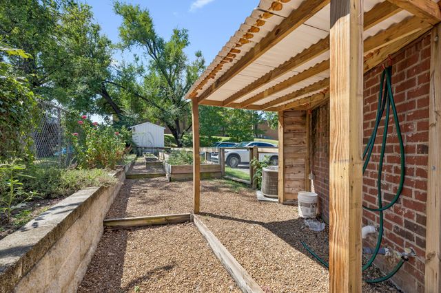1209 Hawkins St Apt 4, Nashville, TN 37203